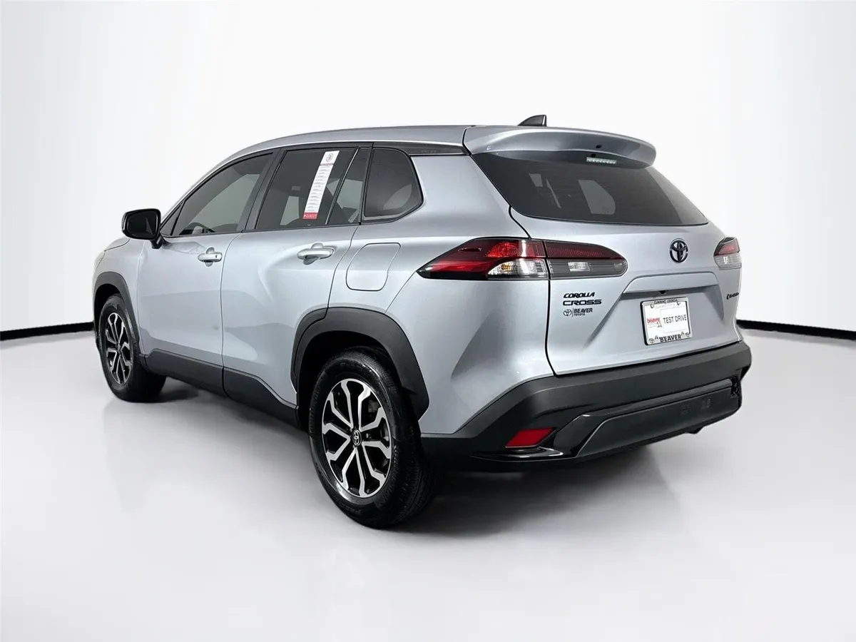 2026 Toyota Corolla Cross Hybrid S thumbnail 12