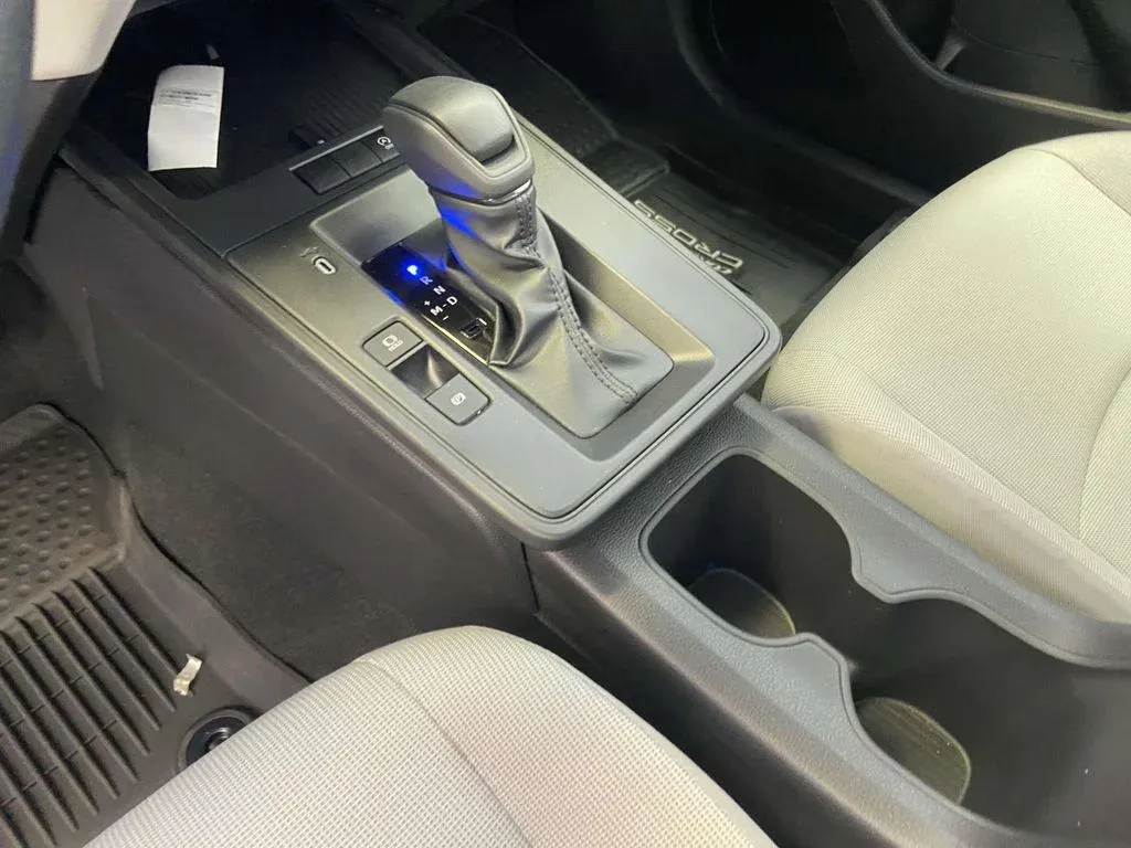 2026 Toyota Corolla Cross L thumbnail 21