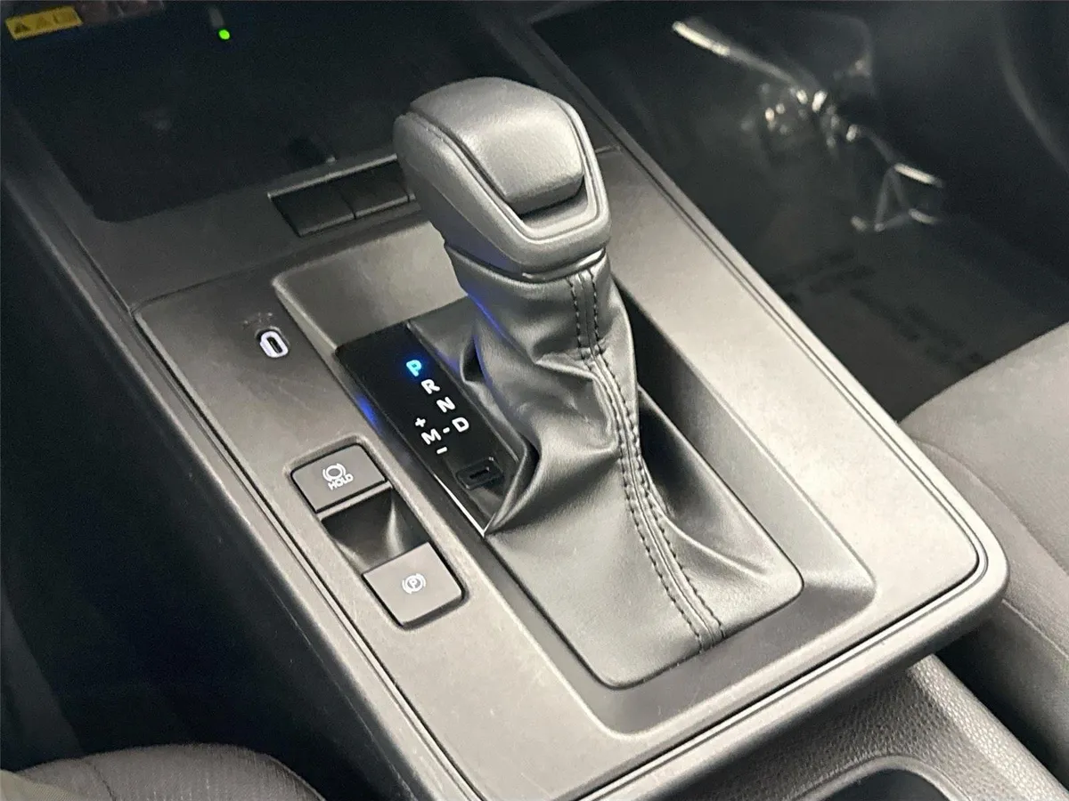 2026 Toyota Corolla Cross LE thumbnail 25