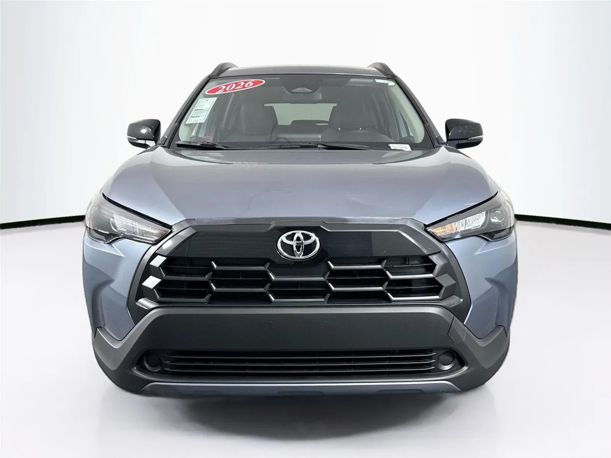 2026 Toyota Corolla Cross LE thumbnail 8