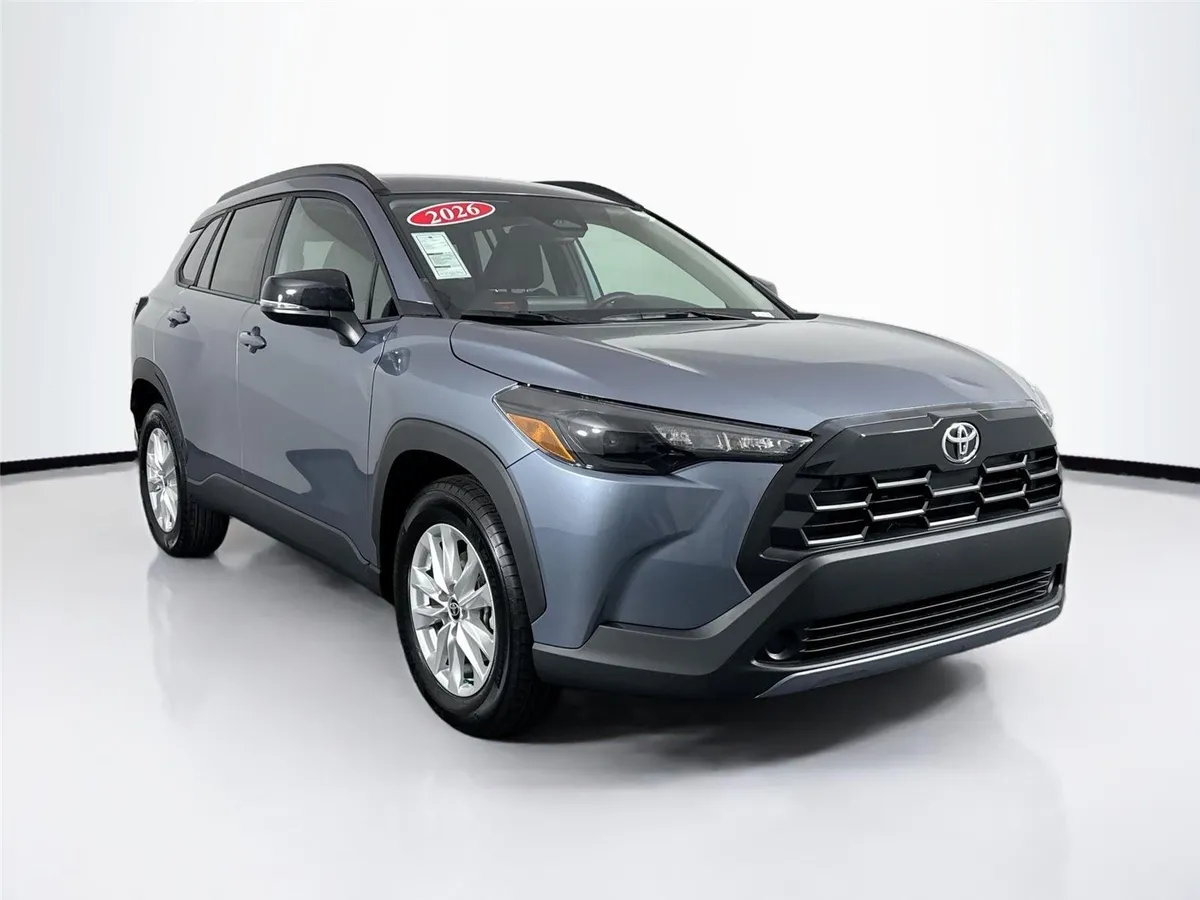 2026 Toyota Corolla Cross LE thumbnail 9