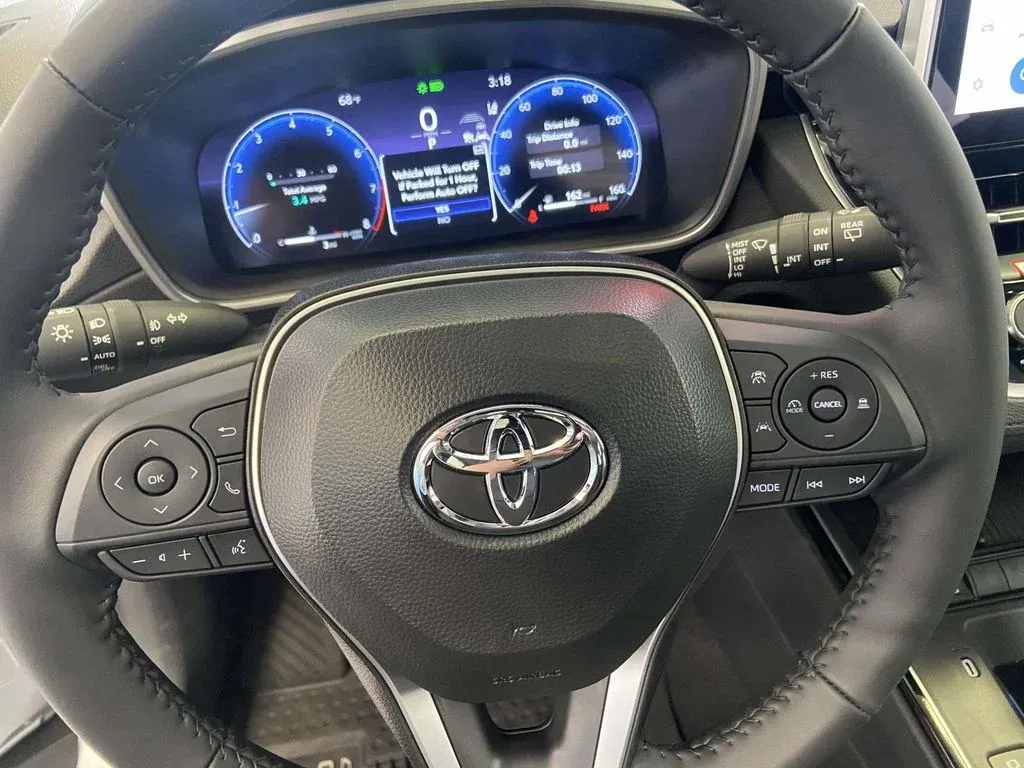 2026 Toyota Corolla Cross XLE thumbnail 20