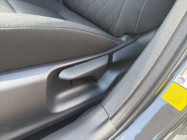 2026 Toyota Corolla Hybrid LE thumbnail 28