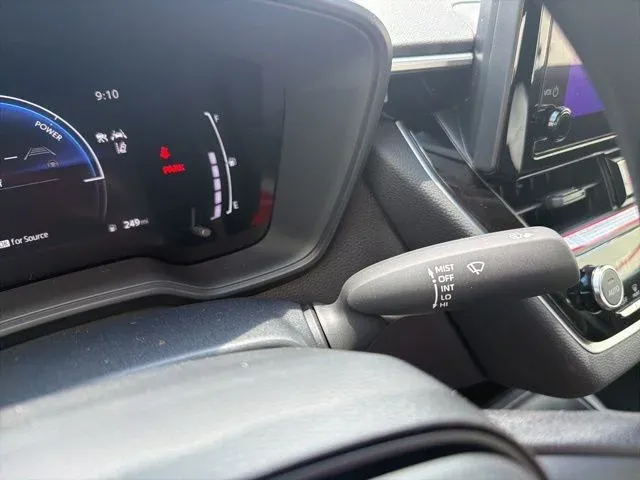 2026 Toyota Corolla Hybrid LE thumbnail 35