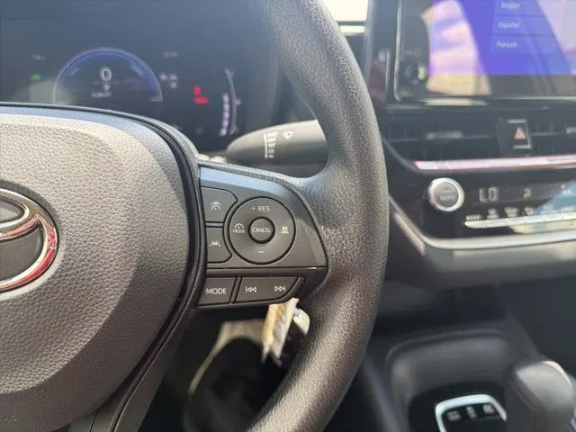 2026 Toyota Corolla Hybrid LE thumbnail 37