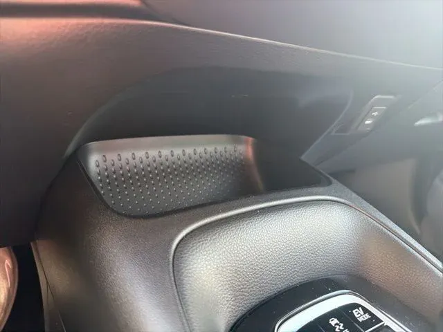 2026 Toyota Corolla Hybrid LE thumbnail 43