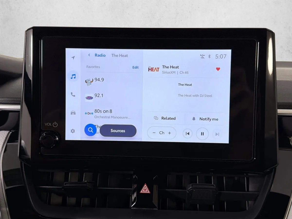 2026 Toyota Corolla Hybrid SE thumbnail 28