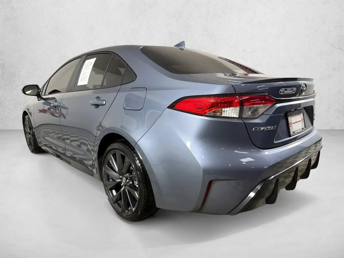 2026 Toyota Corolla Hybrid SE thumbnail 5