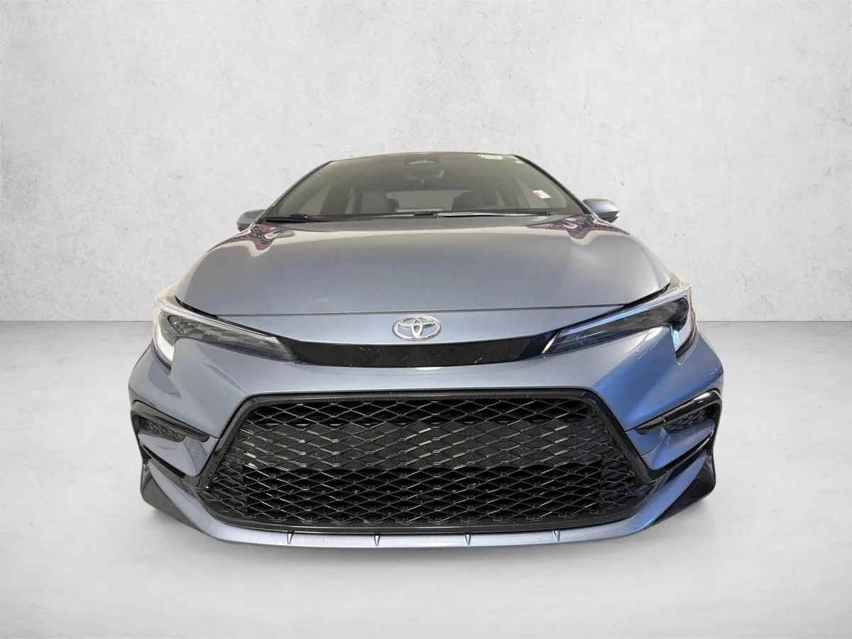 2026 Toyota Corolla Hybrid SE thumbnail 8