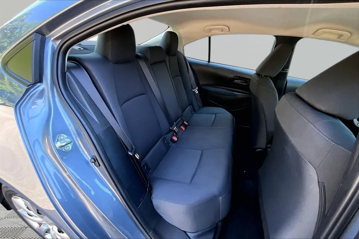2026 Toyota Corolla LE thumbnail 20