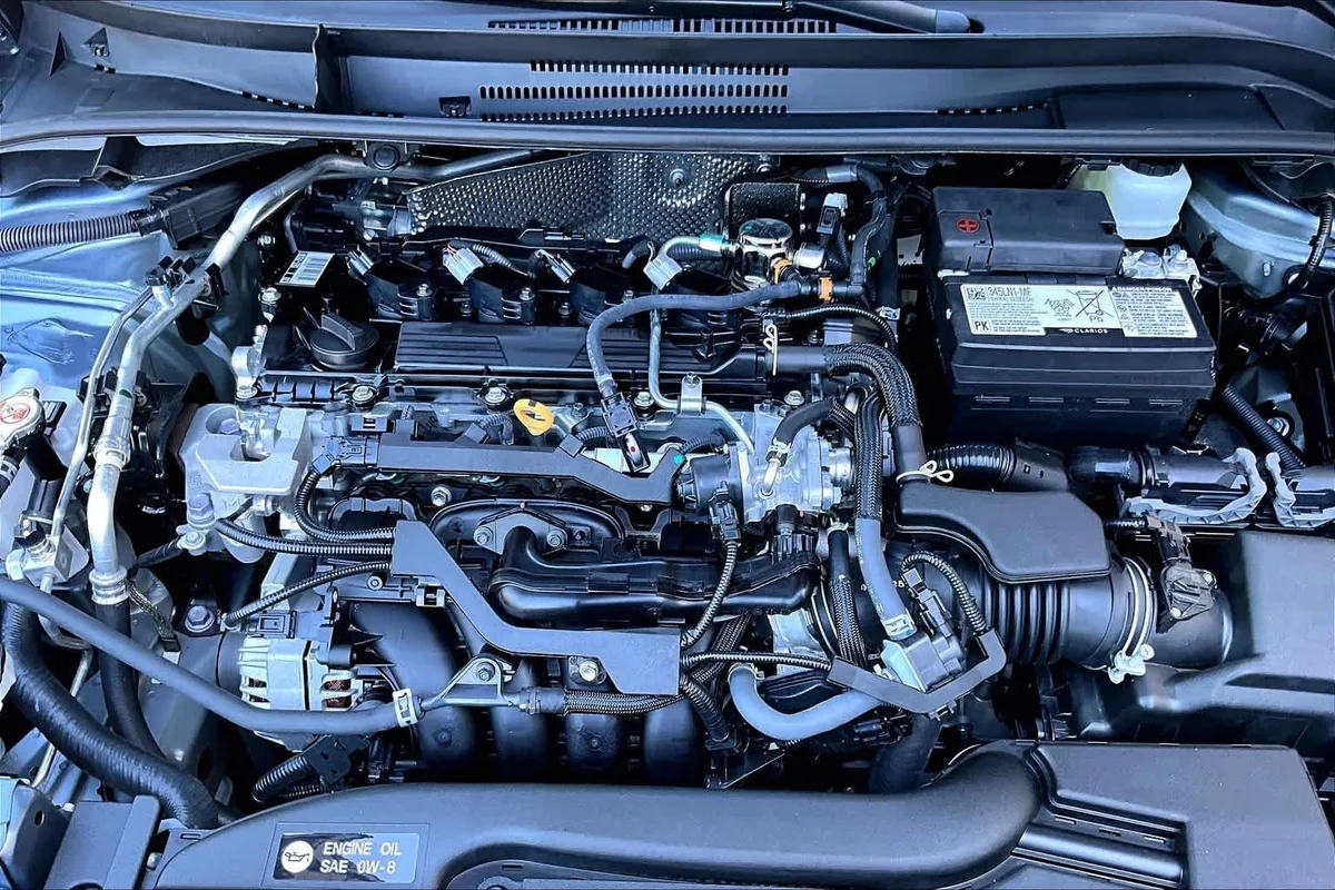 2026 Toyota Corolla LE thumbnail 32