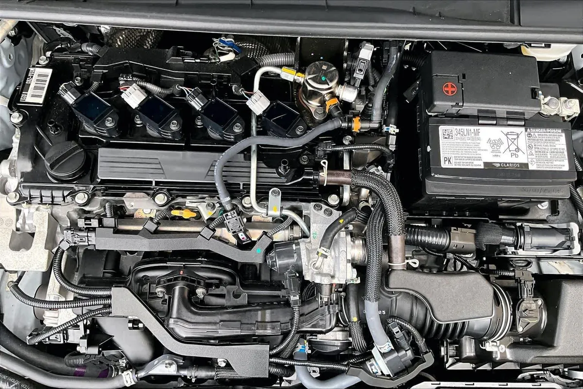 2026 Toyota Corolla LE thumbnail 32