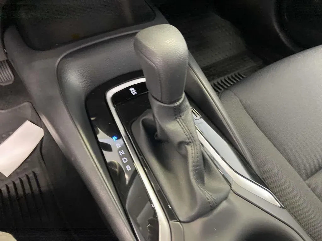 2026 Toyota Corolla LE thumbnail 20