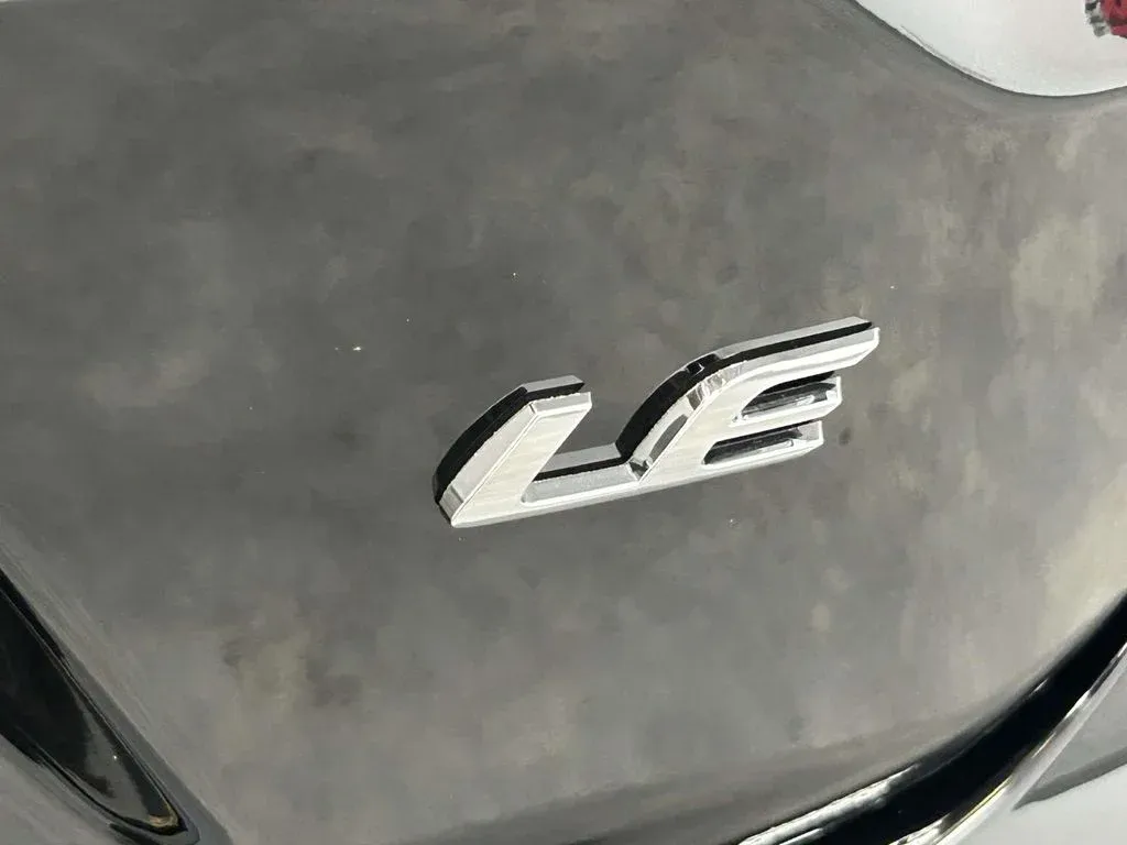 2026 Toyota Corolla LE thumbnail 11