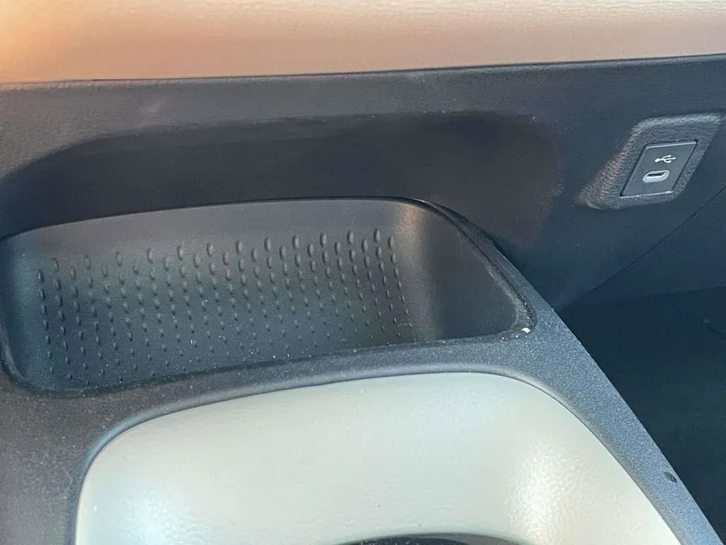 2026 Toyota Corolla LE thumbnail 20