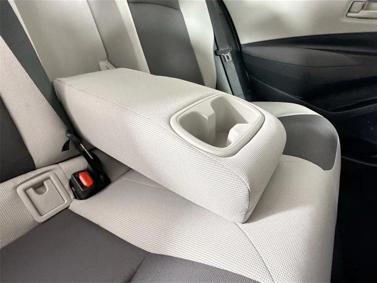 2026 Toyota Corolla LE thumbnail 36