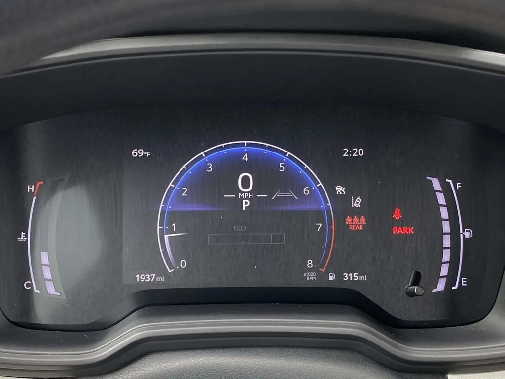 2026 Toyota Corolla LE thumbnail 27