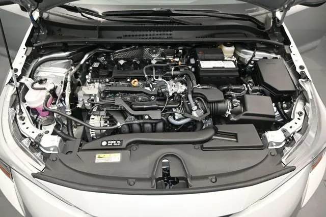 2026 Toyota Corolla LE thumbnail 16