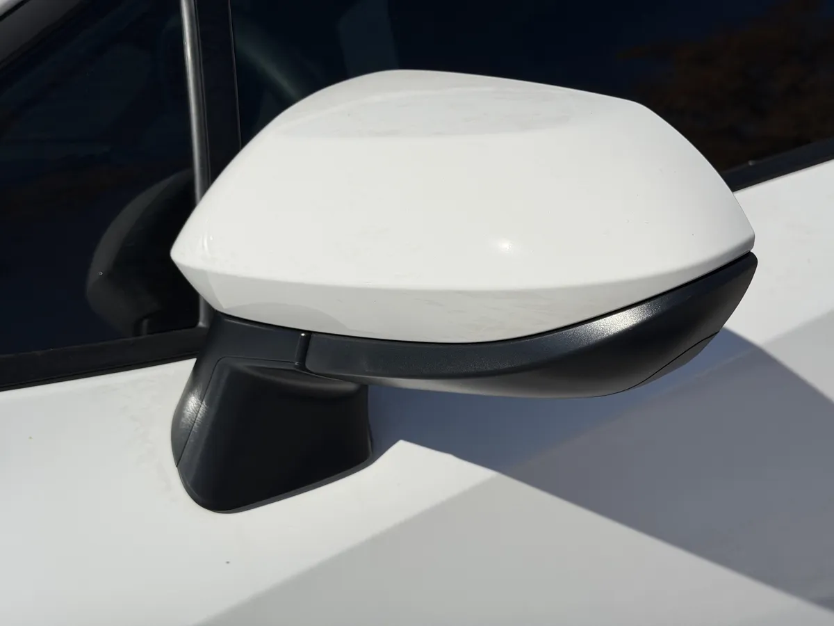 2026 Toyota Corolla LE thumbnail 30