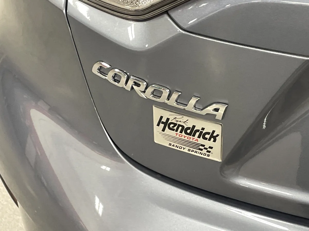 2026 Toyota Corolla SE thumbnail 31