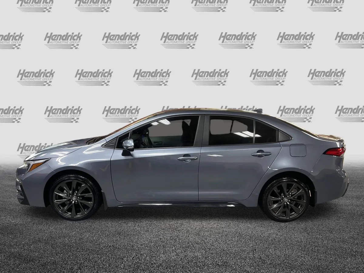 2026 Toyota Corolla SE thumbnail 7