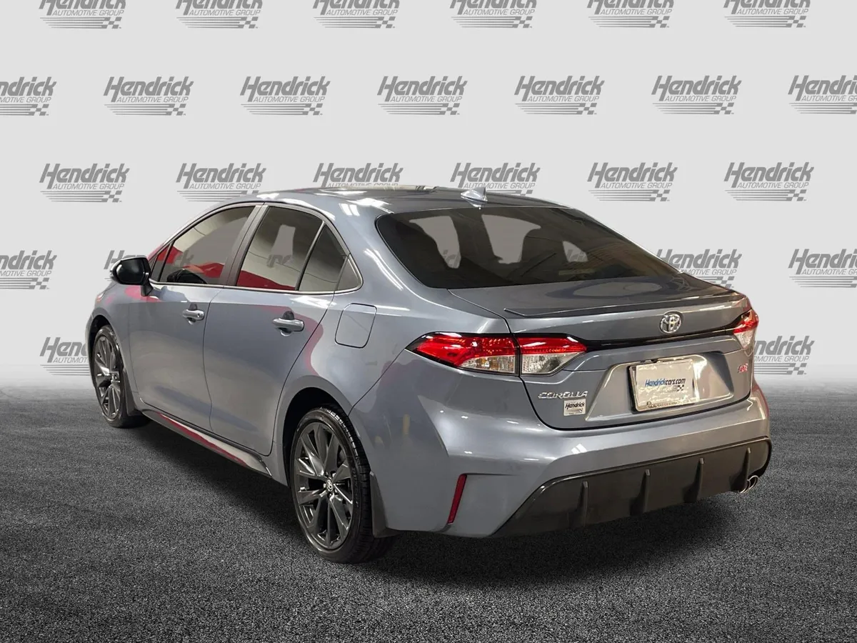 2026 Toyota Corolla SE thumbnail 8