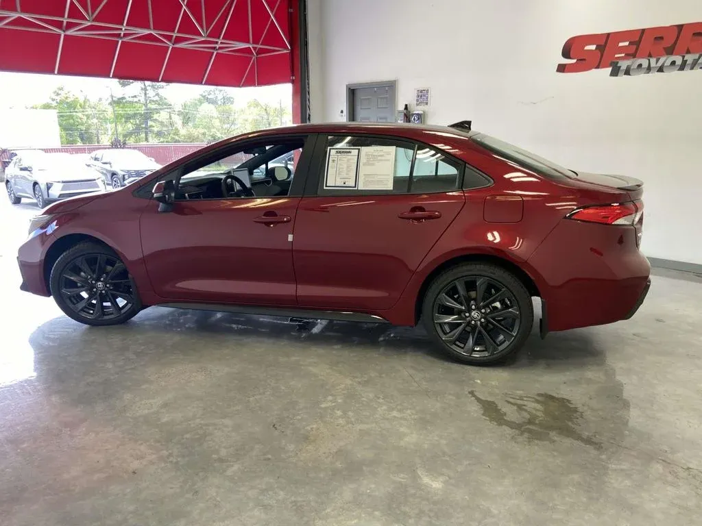 2026 Toyota Corolla SE thumbnail 6