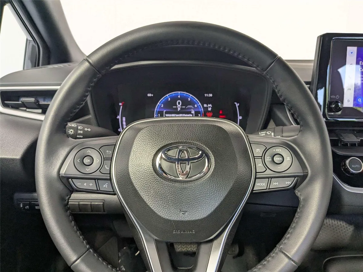 2026 Toyota Corolla SE thumbnail 14