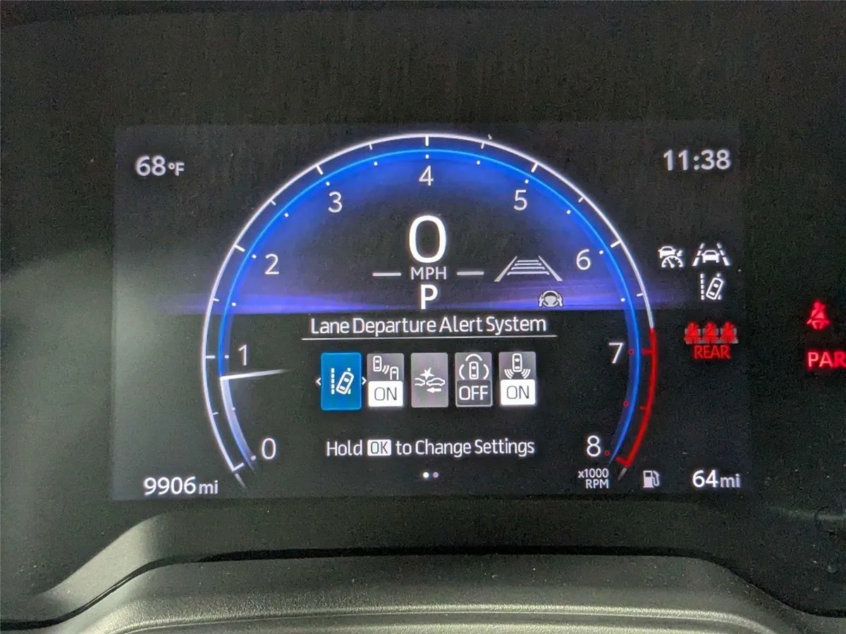 2026 Toyota Corolla SE thumbnail 17