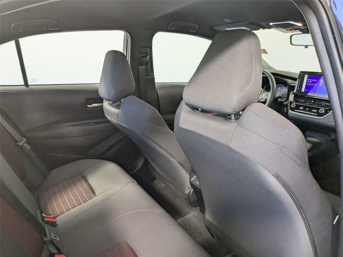 2026 Toyota Corolla SE thumbnail 28
