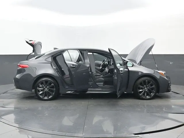 2026 Toyota Corolla SE thumbnail 30
