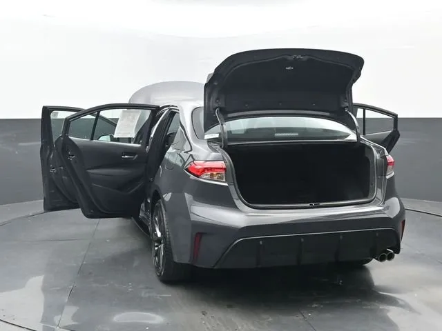 2026 Toyota Corolla SE thumbnail 33