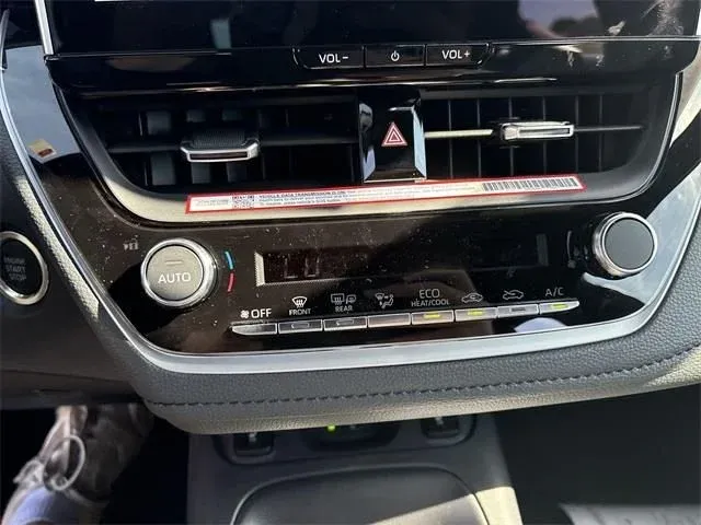2026 Toyota Corolla XSE thumbnail 21