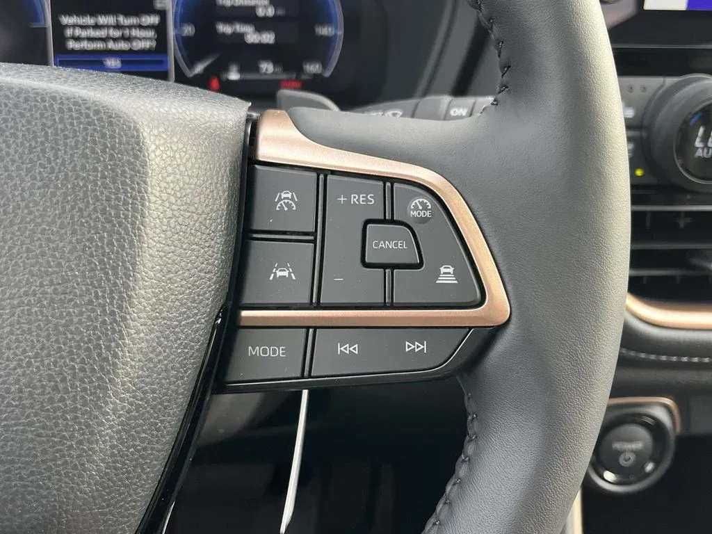 2026 Toyota Grand Highlander Hybrid MAX Limited thumbnail 17