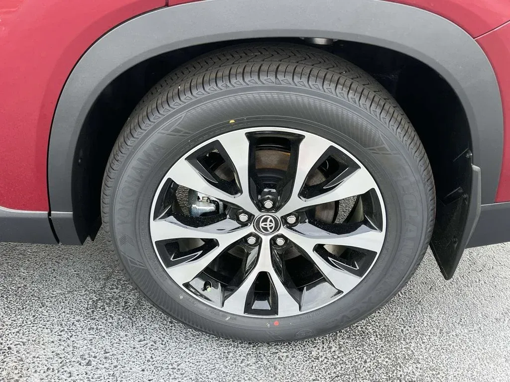 2026 Toyota Grand Highlander Hybrid MAX Limited thumbnail 6