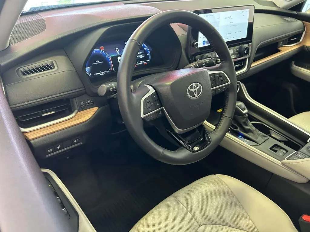 2026 Toyota Grand Highlander Limited thumbnail 13