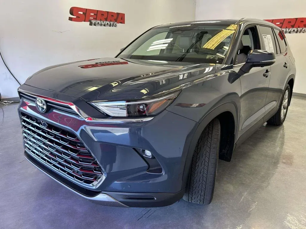 2026 Toyota Grand Highlander Limited thumbnail 6