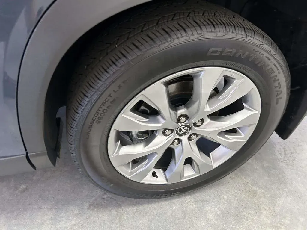 2026 Toyota Grand Highlander Limited thumbnail 8