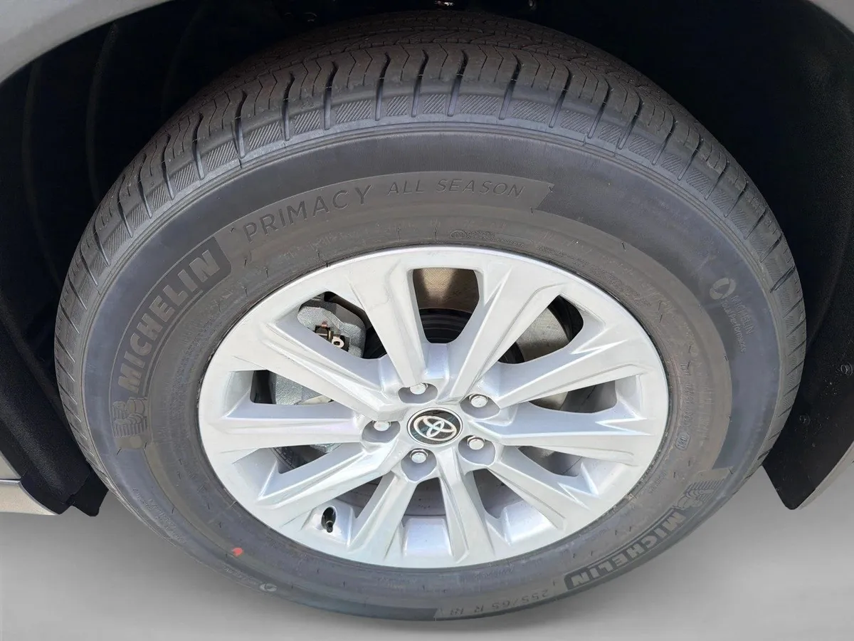 2026 Toyota Grand Highlander XLE thumbnail 11