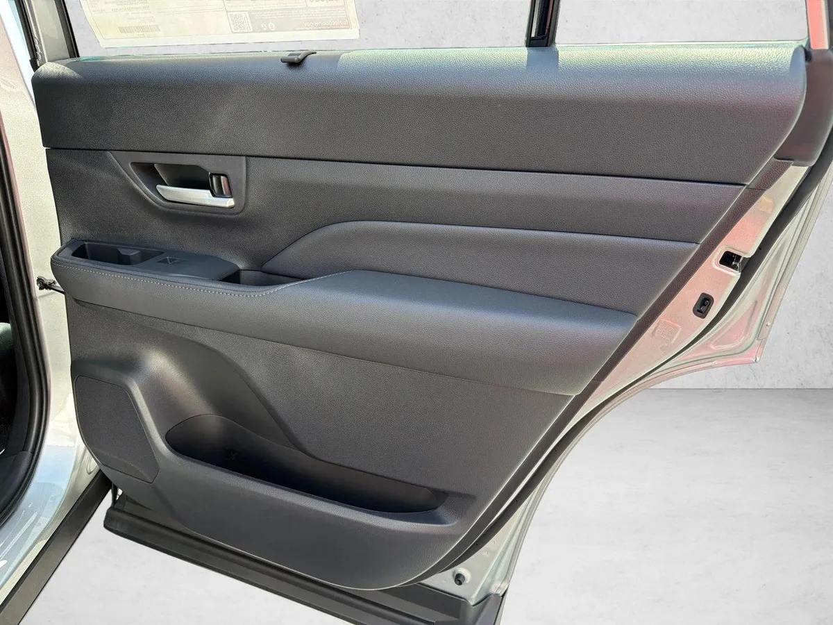 2026 Toyota Grand Highlander XLE thumbnail 16