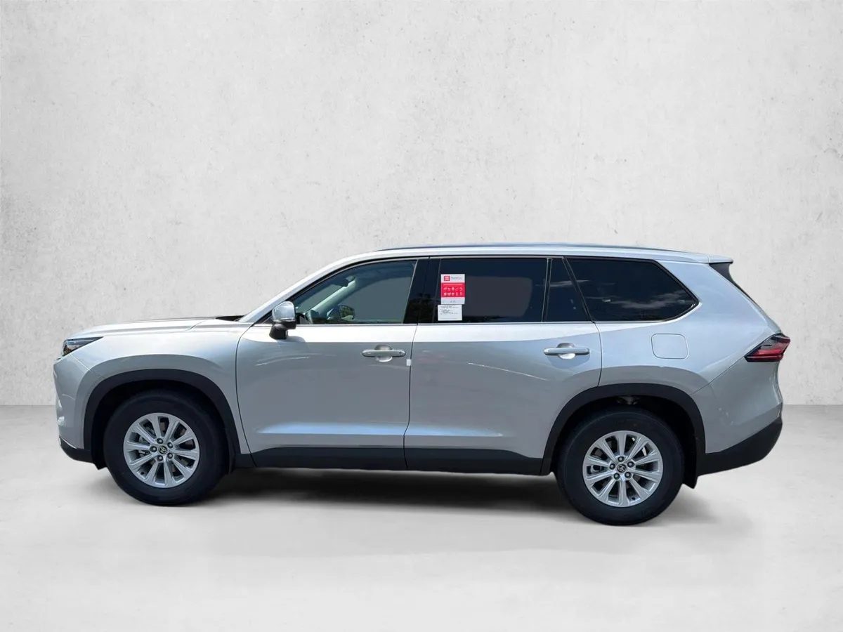 2026 Toyota Grand Highlander XLE thumbnail 6