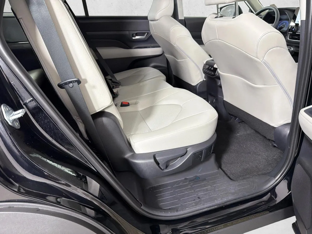 2026 Toyota Grand Highlander XLE thumbnail 15