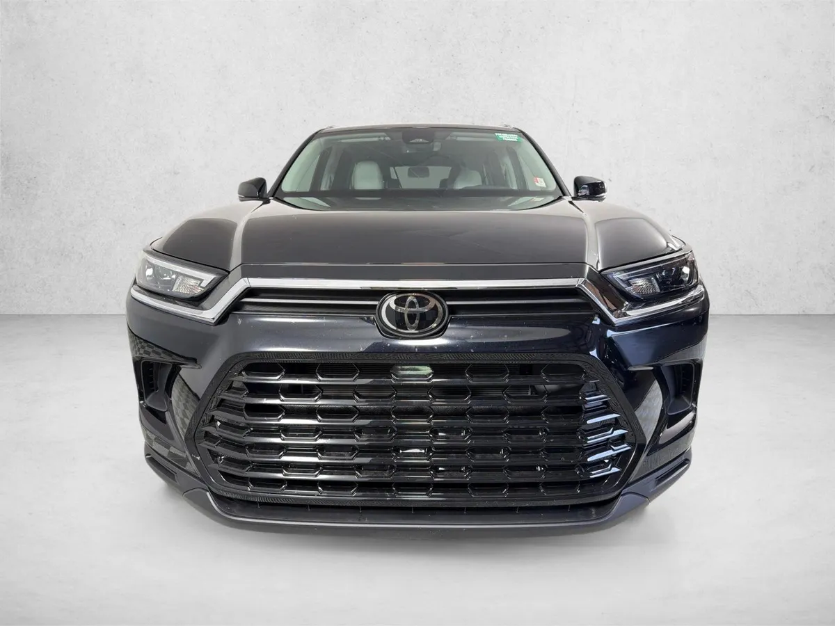 2026 Toyota Grand Highlander XLE thumbnail 8