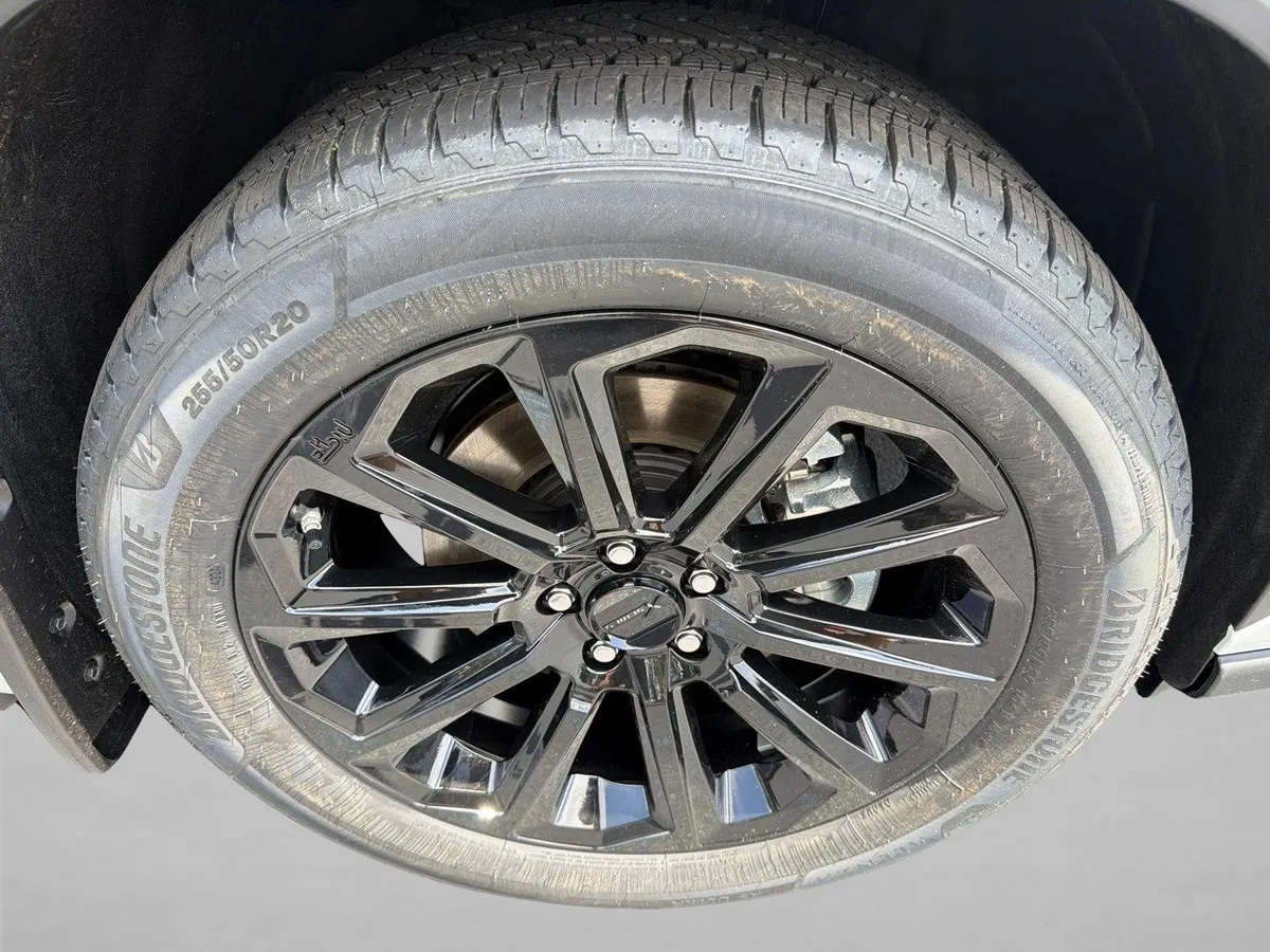 2026 Toyota Highlander Hybrid XLE thumbnail 12