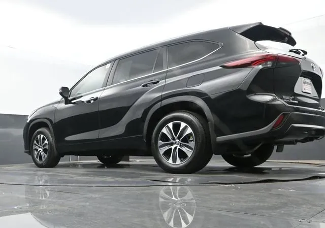 2026 Toyota Highlander XLE thumbnail 27