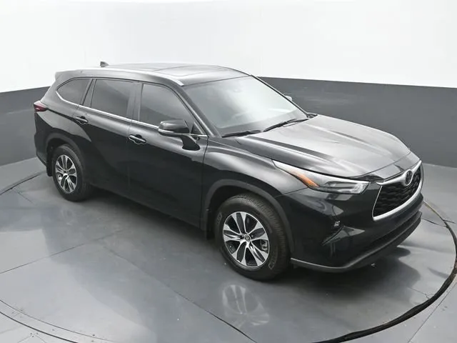 2026 Toyota Highlander XLE thumbnail 30