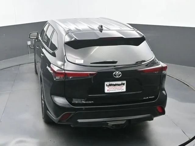 2026 Toyota Highlander XLE thumbnail 32