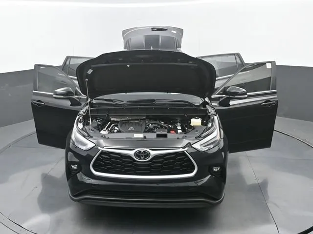 2026 Toyota Highlander XLE thumbnail 36