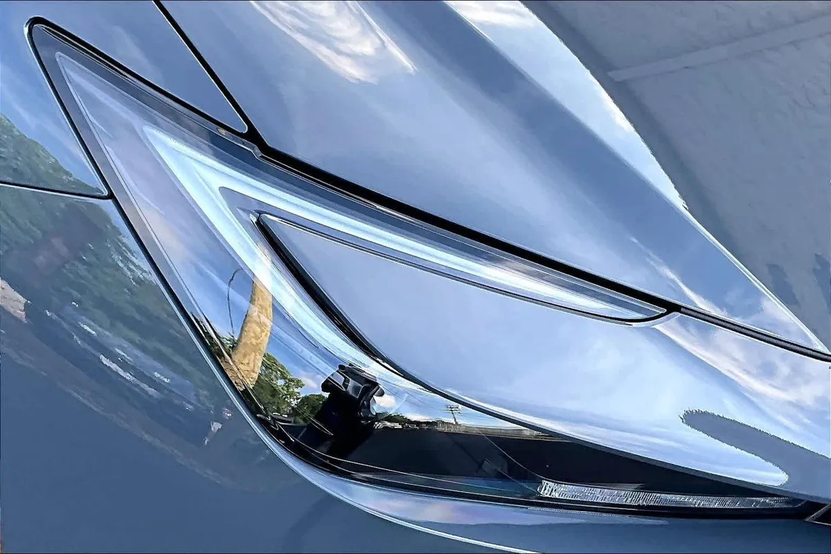 2026 Toyota Prius Plug-In Hybrid SE thumbnail 28