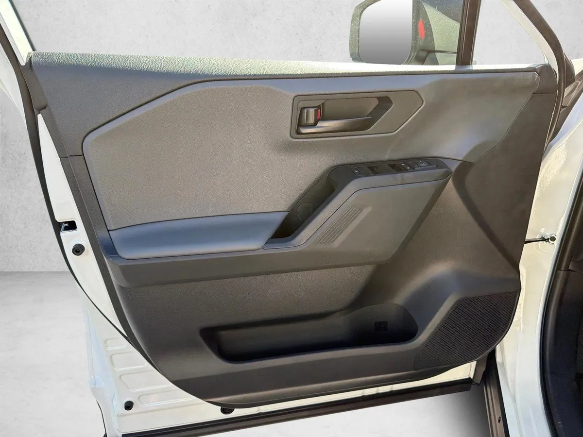 2026 Toyota RAV4 LE thumbnail 10